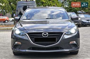 Седан Mazda 3 2015 в 