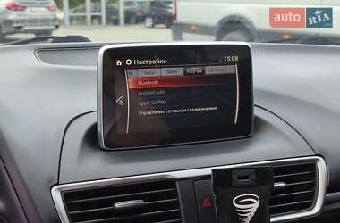 Седан Mazda 3 2015 в 