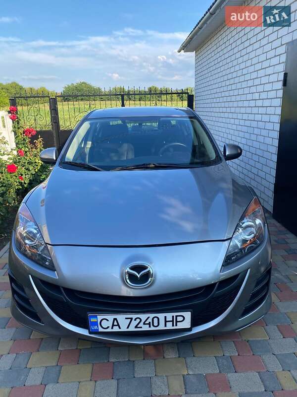 Mazda 3 2012