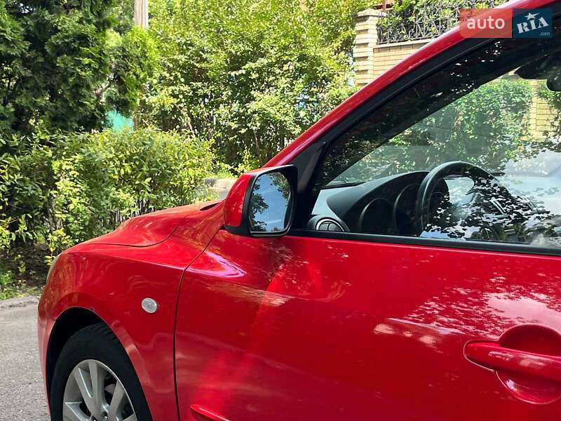Хэтчбек Mazda 3 2007 в Киеве