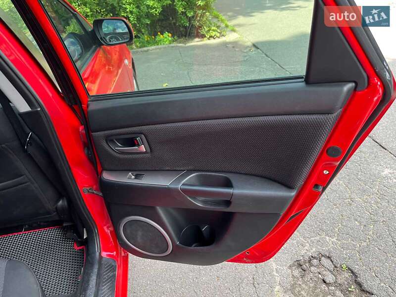 Хэтчбек Mazda 3 2007 в Киеве