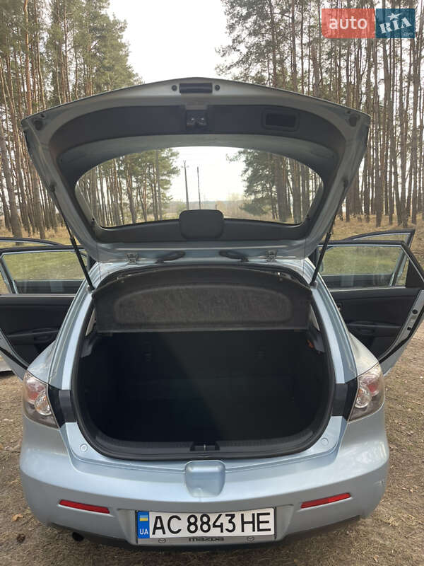 Хэтчбек Mazda 3 2008 в Луцке