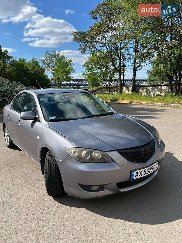 Седан Mazda 3 2004 в Дніпрі
