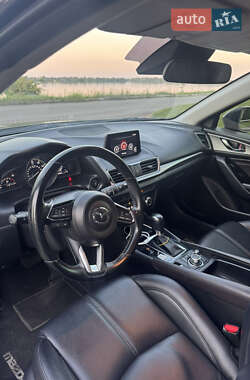 Хэтчбек Mazda 3 2018 в 
