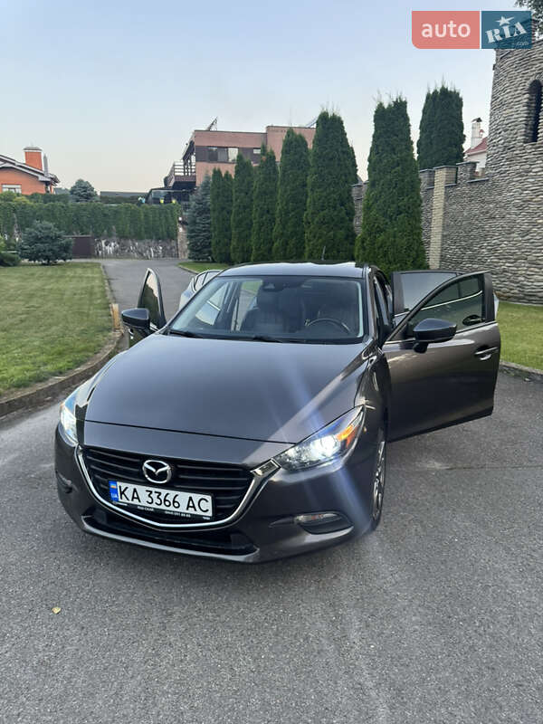 Хэтчбек Mazda 3 2018 в 
