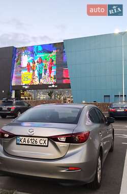 Седан Mazda 3 2016 в 