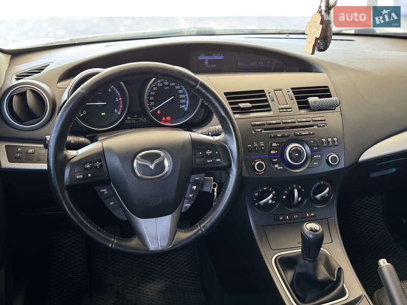 Хэтчбек Mazda 3 2012 в Николаеве
