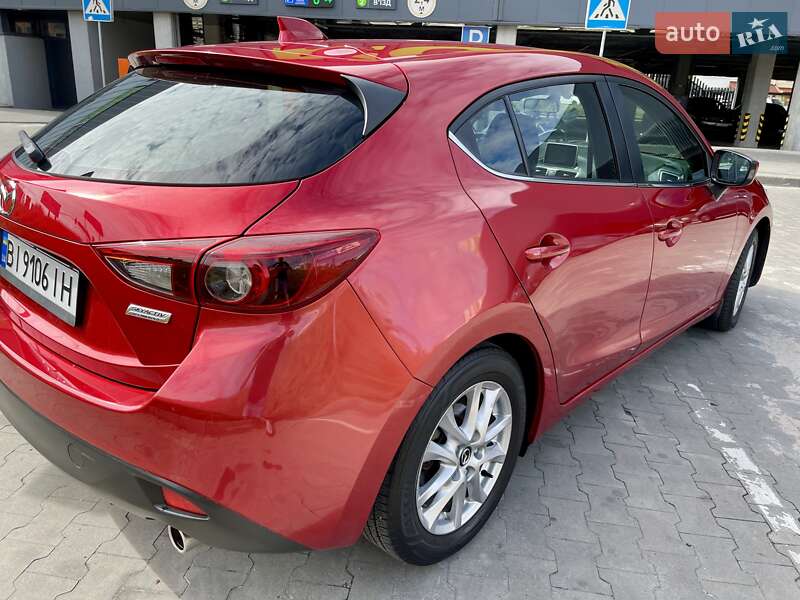Хэтчбек Mazda 3 2013 в Киеве