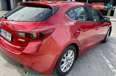 Хэтчбек Mazda 3 2013 в 