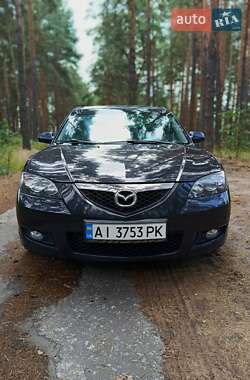 Седан Mazda 3 2007 в Обухове