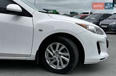Хэтчбек Mazda 3 2012 в 