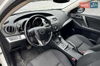 Хэтчбек Mazda 3 2012 в 