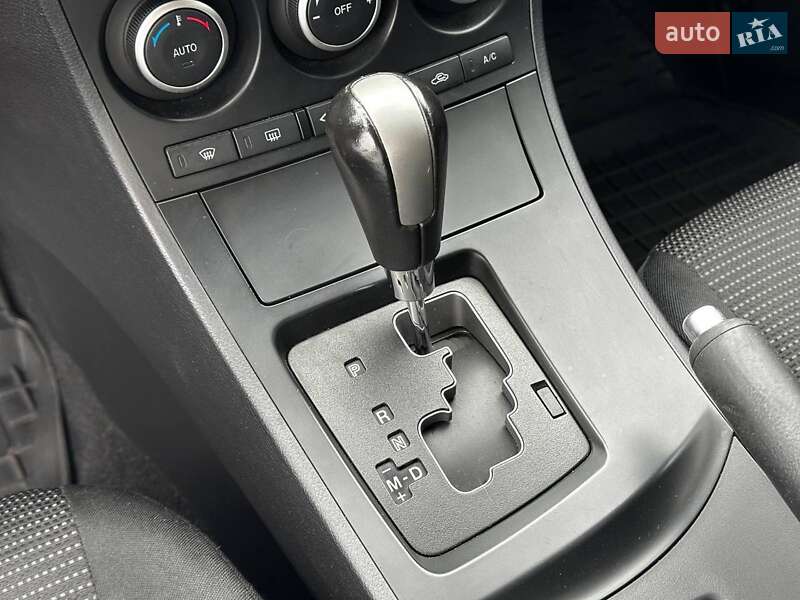 Хэтчбек Mazda 3 2012 в Львове