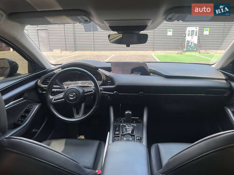 Седан Mazda 3 2020 в Кривом Роге