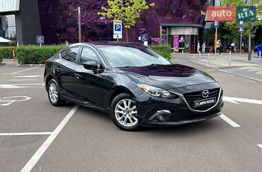Седан Mazda 3 2016 в Києві