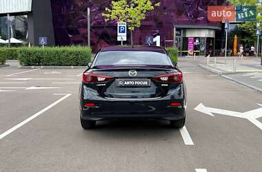 Седан Mazda 3 2016 в 