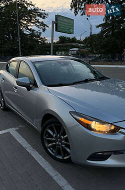 Седан Mazda 3 2017 в 
