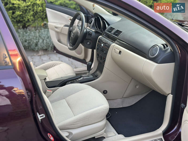 Седан Mazda 3 2007 в Одессе