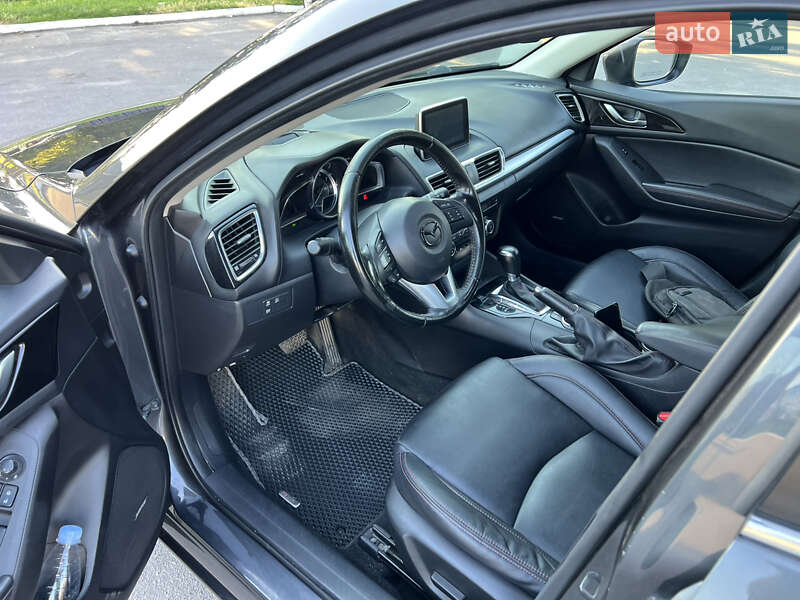 Хетчбек Mazda 3 2015 в Вінниці