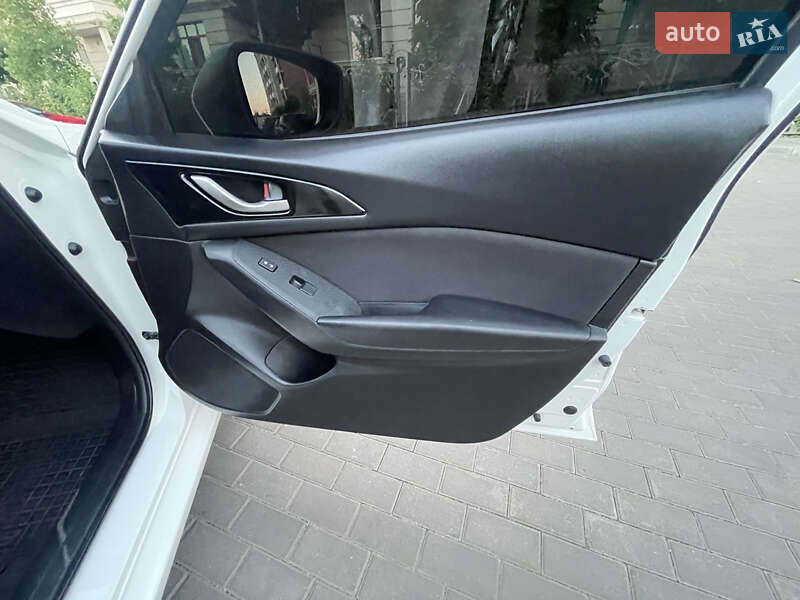 Седан Mazda 3 2015 в Одесі фото 15 Седан Mazda 3 2015 в Одесі