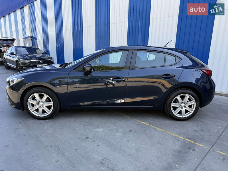 Mazda 3 2015