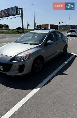 Седан Mazda 3 2012 в 