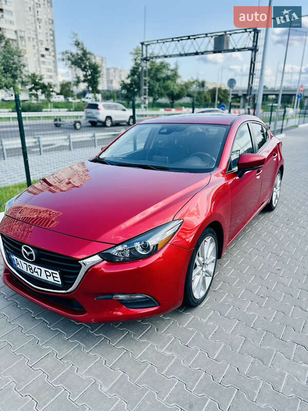 Седан Mazda 3 2016 в Киеве