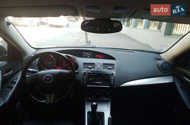 Хэтчбек Mazda 3 2010 в 