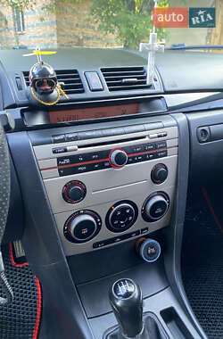 Хэтчбек Mazda 3 2007 в 
