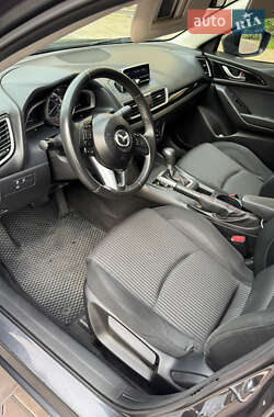 Седан Mazda 3 2013 в 