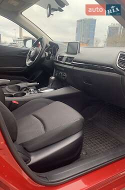 Седан Mazda 3 2015 в Києві