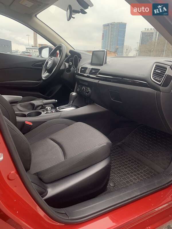 Mazda 3 2015