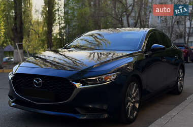 Седан Mazda 3 2019 в Южноукраїнську