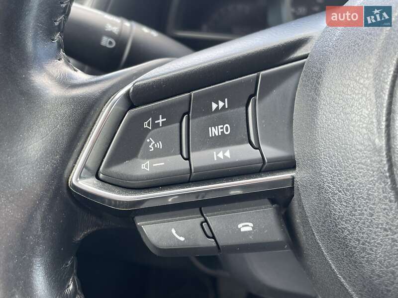 Седан Mazda 3 2018 в Днепре