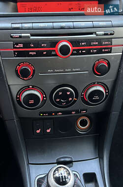 Хэтчбек Mazda 3 2006 в 