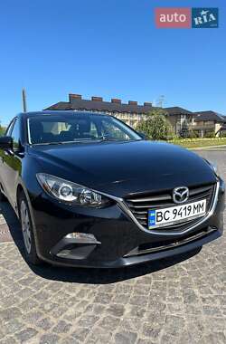 Седан Mazda 3 2015 в Жовкве