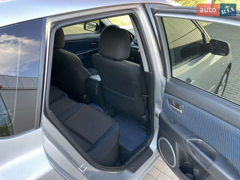 Хэтчбек Mazda 3 2005 в Полтаве