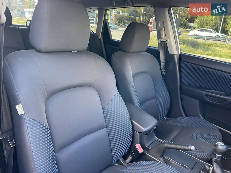 Хэтчбек Mazda 3 2005 в Полтаве