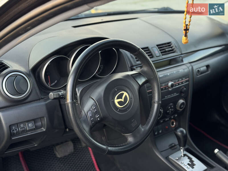 Хэтчбек Mazda 3 2004 в Кропивницком