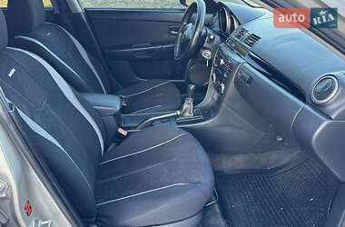 Седан Mazda 3 2005 в 