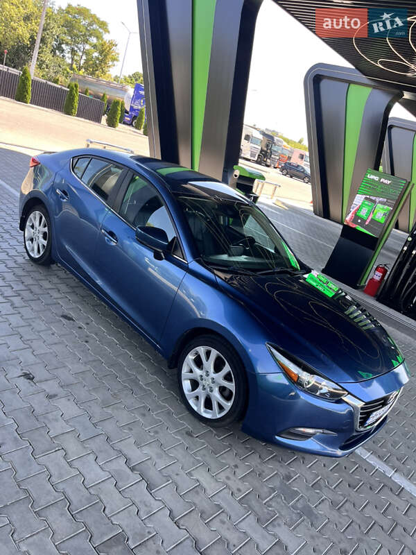 Седан Mazda 3 2018 в Одессе