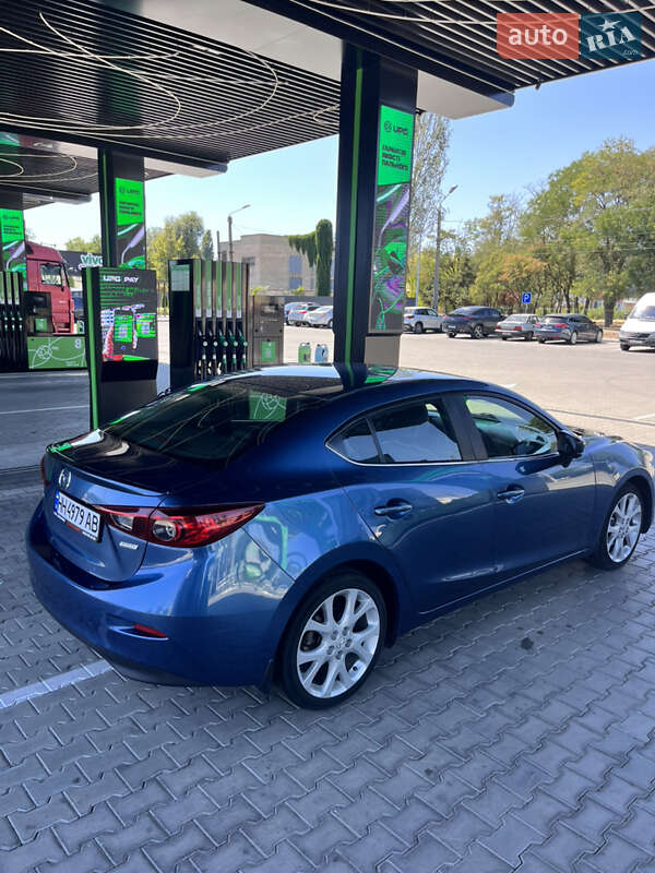Седан Mazda 3 2018 в Одессе