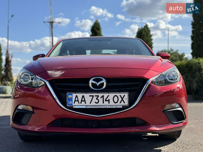 Седан Mazda 3 2015 в Сумах