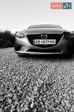 Седан Mazda 3 2016 в 