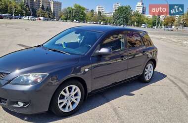 Хэтчбек Mazda 3 2006 в 