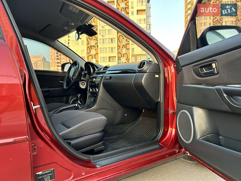 Седан Mazda 3 2008 в Броварах