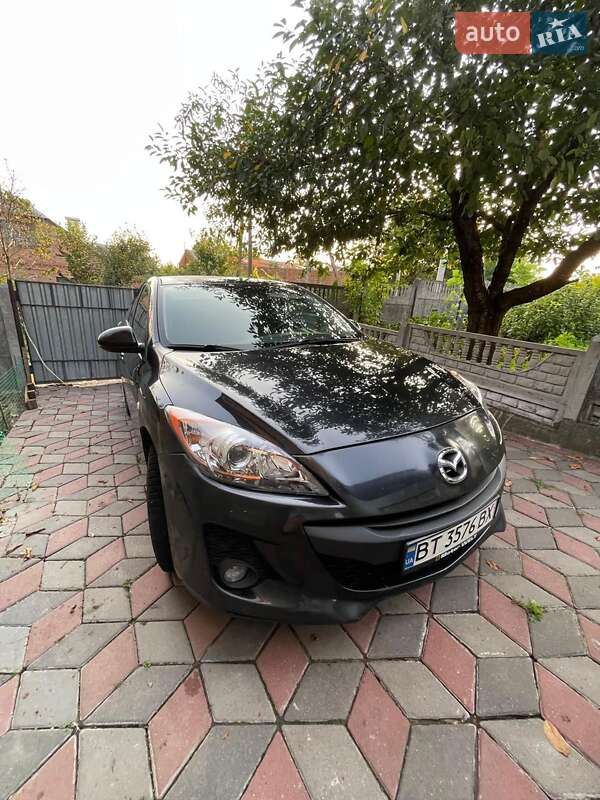 Седан Mazda 3 2012 в 