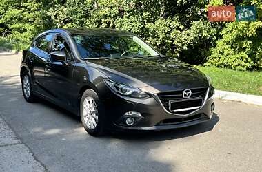 Хэтчбек Mazda 3 2015 в Киеве