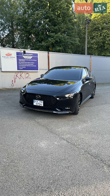 Седан Mazda 3 2019 в Киеве