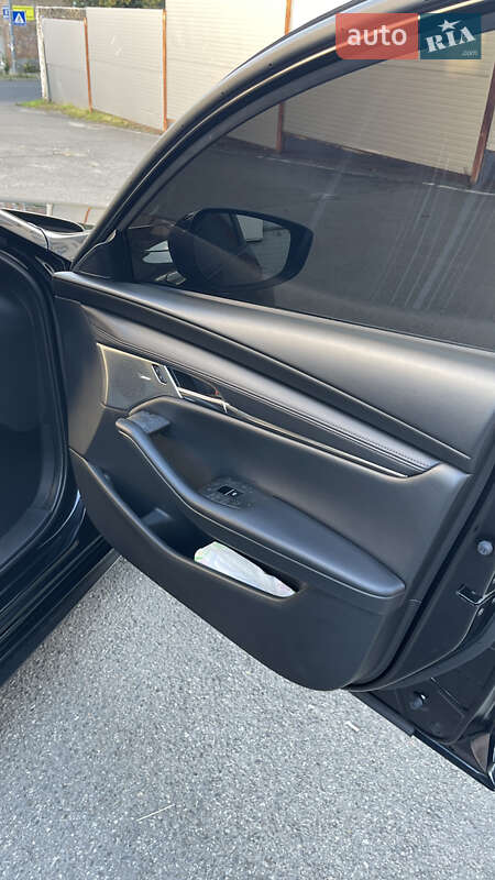 Седан Mazda 3 2019 в Киеве